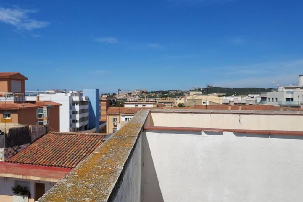 Centrico Atico En Torredembarra Con Parking. Apartment Bagian luar foto